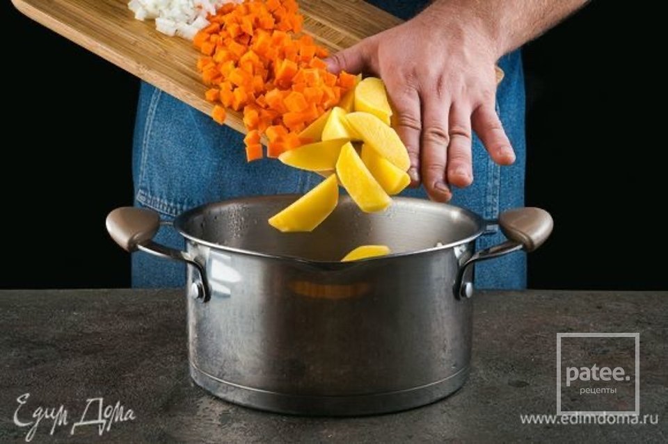 Сырный суп с консервированным тунцом 🍲 - Шаг 3