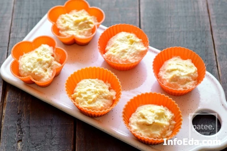 Творожные кексы (маффины) в силиконовых формочках 🧁 - Шаг 7