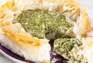 Пирог с сыром и шпинатом