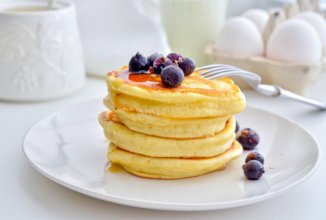 Оладьи на йогурте пышные