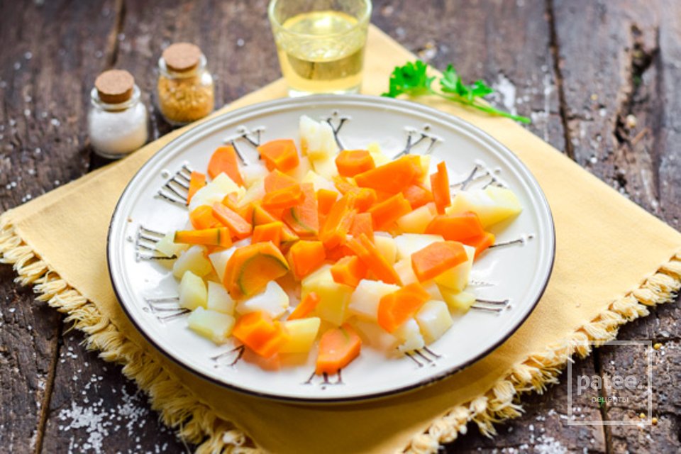 Салат из печени трески с картошкой 🥗 - Шаг 3