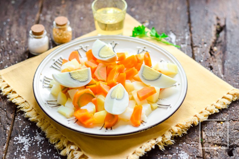 Салат из печени трески с картошкой 🥗 - Шаг 4