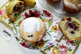 Мини-бисквиты с клюквой и бананом