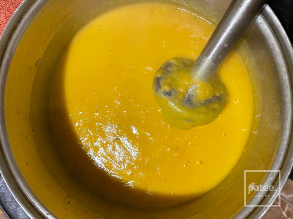 Крем-суп из тыквы с яблоками. - Шаг 10