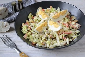 Салат с шампиньонами и пекинской капустой 🥗