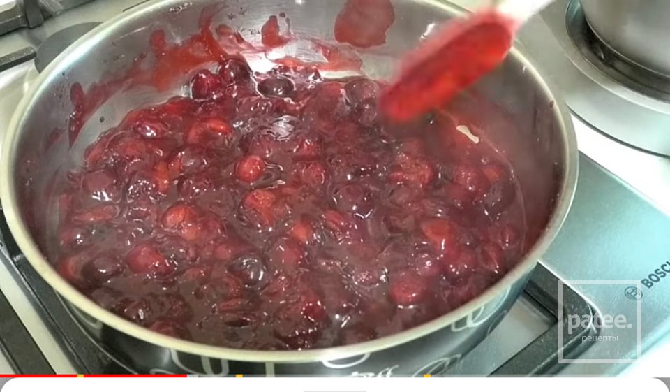 Пирожки с ягодой - Шаг 2