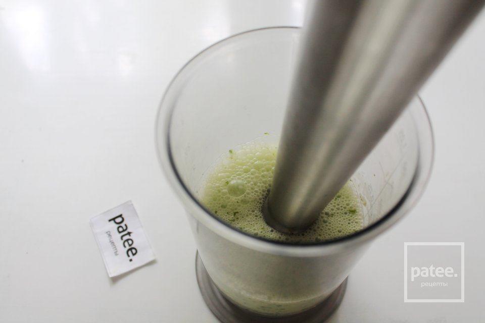 Очищающий смузи из огурца и сельдерея - Шаг 9