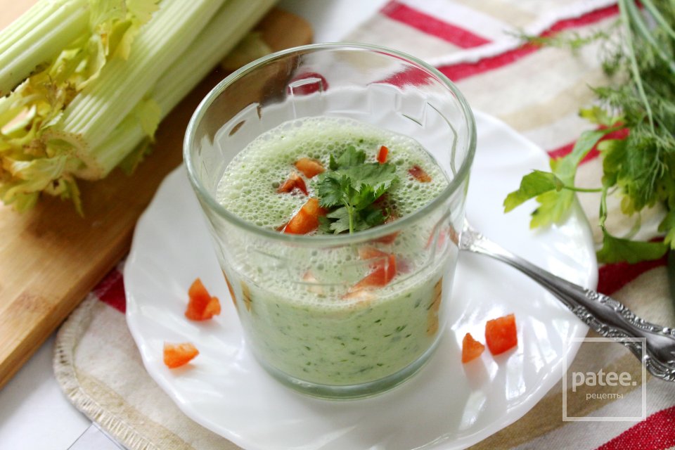 Очищающий смузи из огурца и сельдерея - Шаг 13