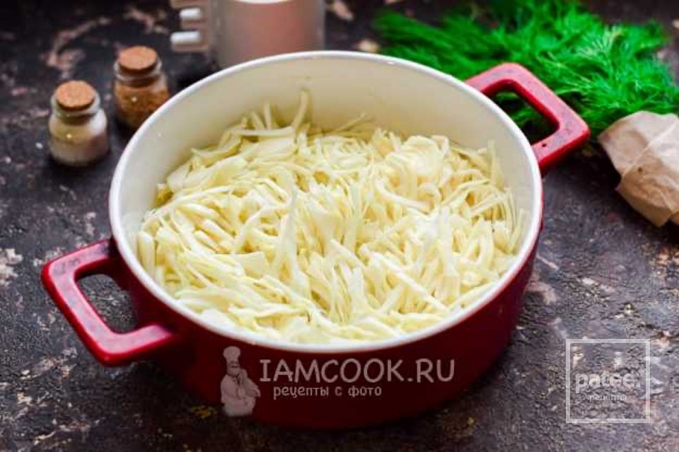 Капуста с мясом в духовке в томатном соусе 👍🏼 - Шаг 2