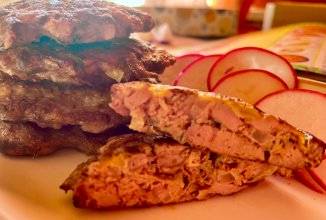 Рубленные оладушки из куриной печени.