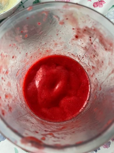 Панна котта из клубники и молока - Шаг 4