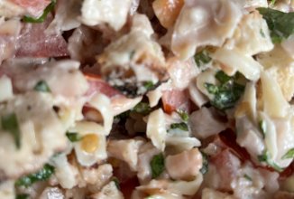 Салат с копчёной курицей