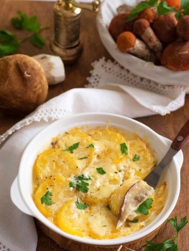 Запеканка из картофеля с белыми грибами и сливками 🍄 - Шаг 6