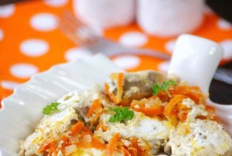 Тушеный хек в сметане 🐠