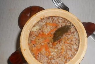 Гречка по-купечески в горшочках