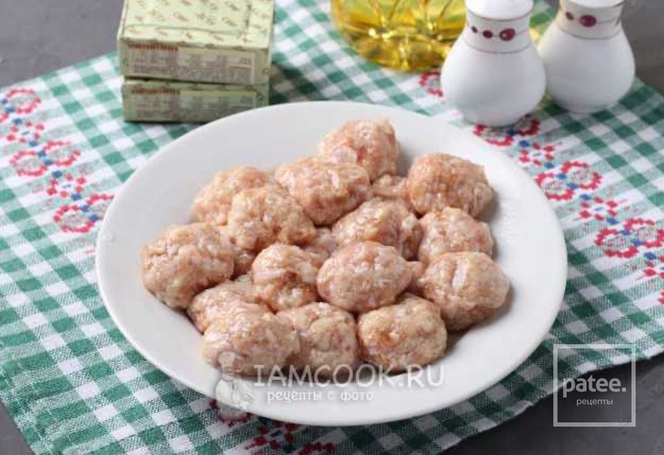 Сырный суп с куриными фрикадельками 🍲 - Шаг 3