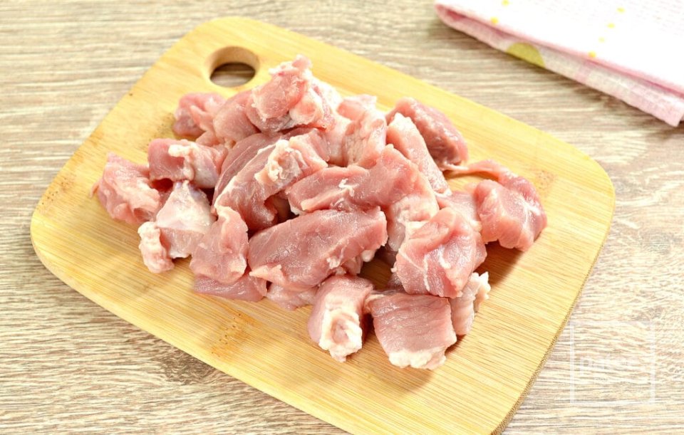 Свинина с капустой в мультиварке 🥩 - Шаг 2