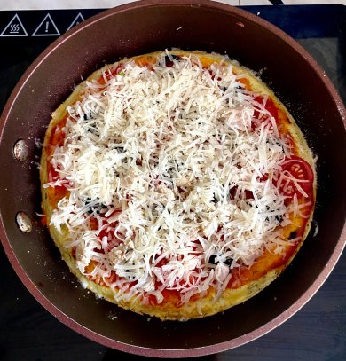 Пицца из кабачков на сковороде - Шаг 5