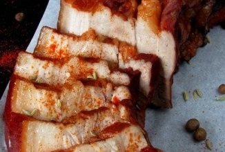 Свиная грудинка в луковой шелухе 🥩