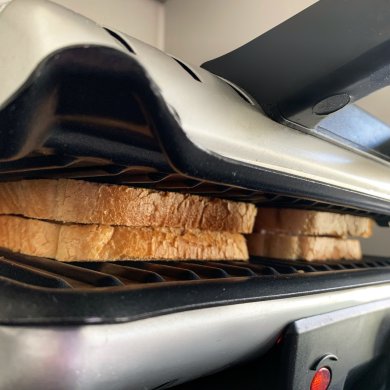 Горячий тост с ветчиной и сыром - Шаг 5