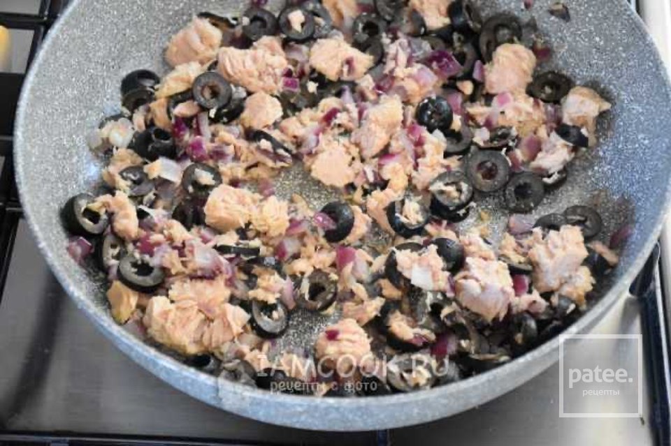 Паста с тунцом и оливками в сливочном соусе 🍝 - Шаг 3