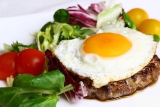 Бифштекс рубленый с яйцом 👍🏼