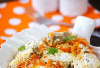 Тушеный хек в сметане 🐟