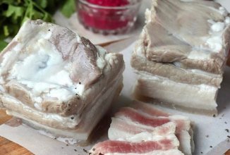Соленая свиная грудинка в рассоле горячим способом 🥩