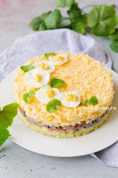 Салат с селедкой и сыром 🥗