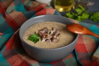 Суп-пюре из шампиньонов с плавленым сыром 🍲