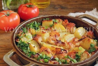 Картошка с курицей в молоке в духовке 🥔