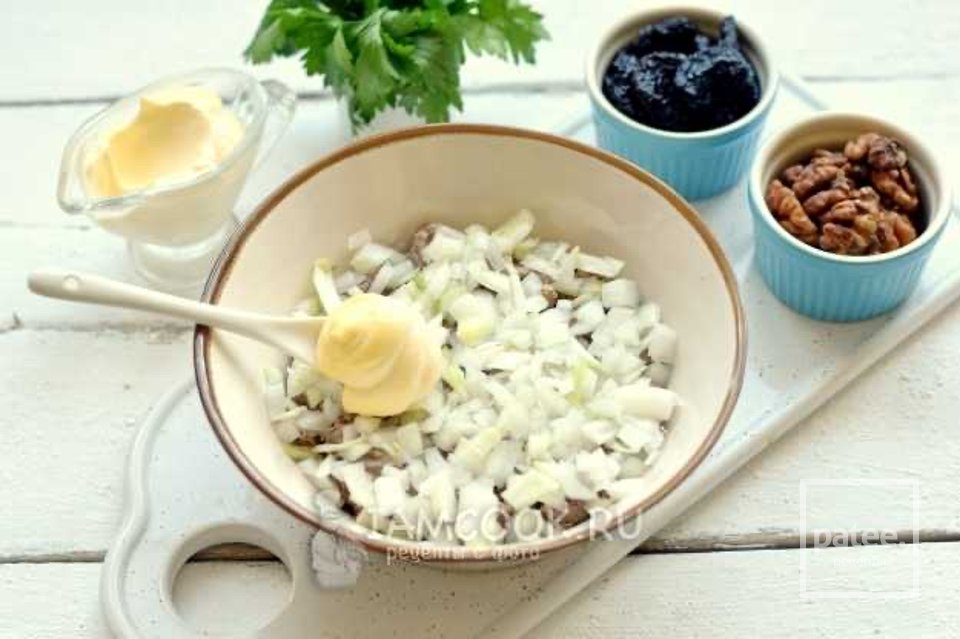 Салат «Принцесса» с говядиной 🥗 - Шаг 4