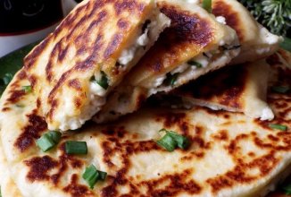 Хачапури с творогом и зеленью 🫓