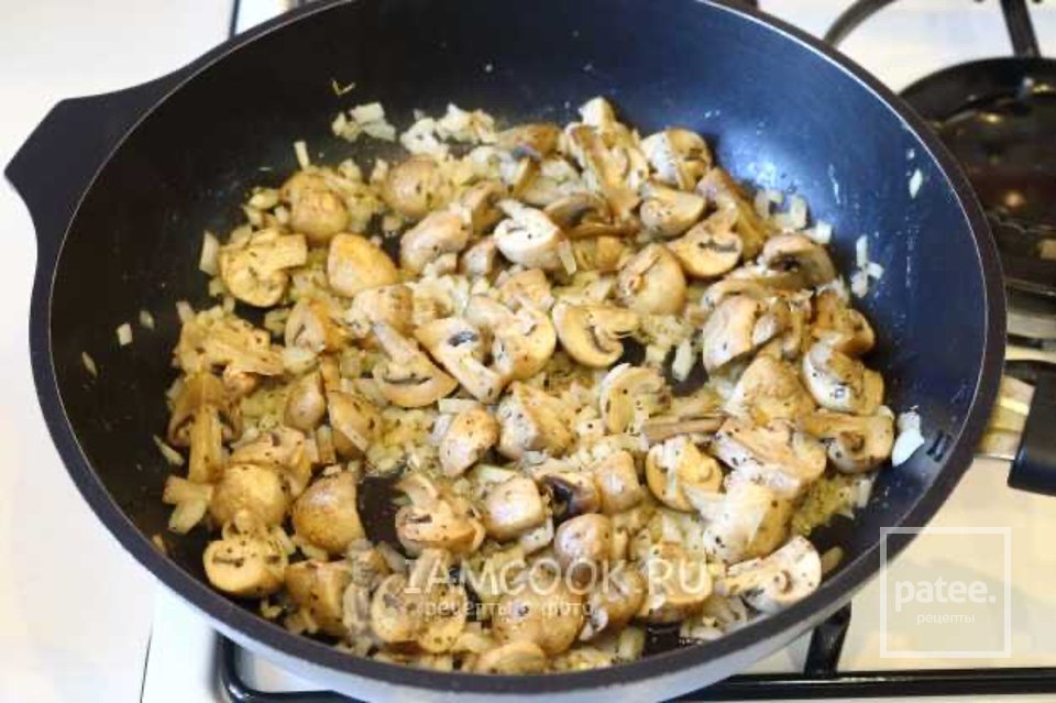 Брюссельская капуста с грибами 🥬 - Шаг 7