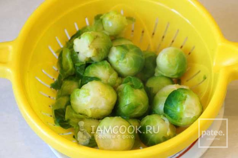 Брюссельская капуста с грибами 🥬 - Шаг 8