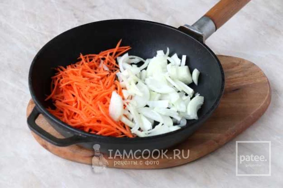 Тушеная куриная печень с гречкой на сковороде 🥣 - Шаг 2