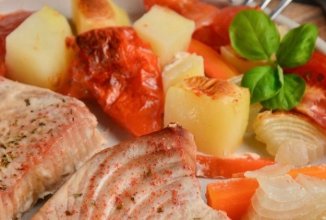 Филе тунца в духовке с овощами 🐠