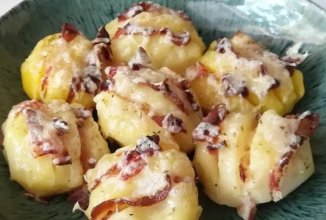 Запечённый картофель с сыром и беконом🥔
