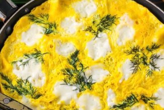 Омлет с моцареллой 🍳