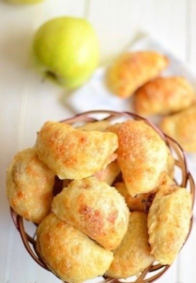 Сырные пирожки с яблочной начинкой 👍🏼