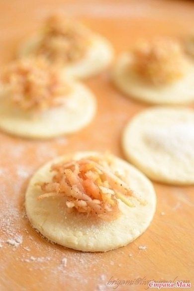 Сырные пирожки с яблочной начинкой 👍🏼 - Шаг 3