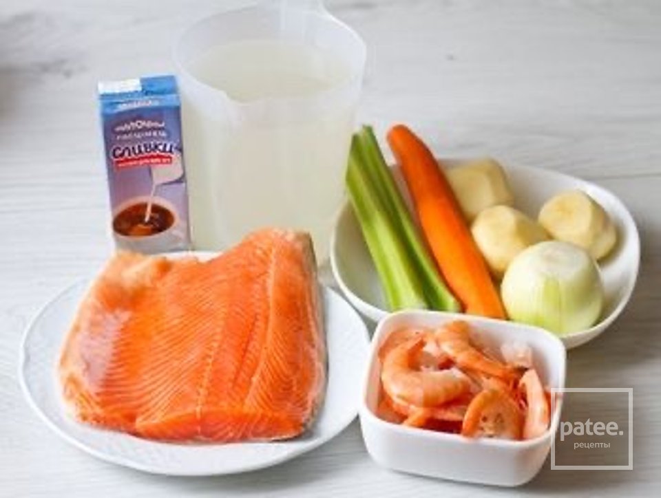 Чаудер с лососем и креветками 🍲 - Шаг 1