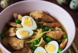 Суп «Рамен» с куриным филе и лапшой🍲