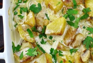 Картофель с шампиньонами со сливками в духовке 🥔