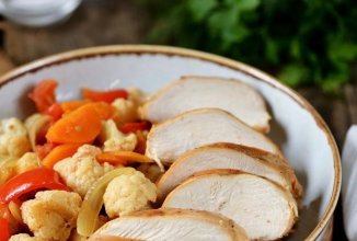 Куриная грудка с овощами в рукаве в духовке 🍗