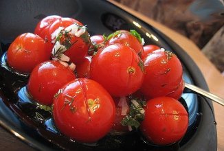 Малосольные помидоры с чесноком 🍅