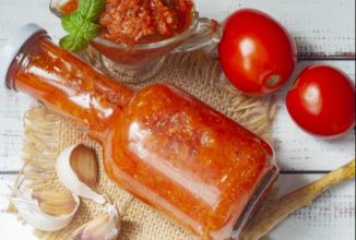 Аджика из кабачков с хреном на зиму 🫙