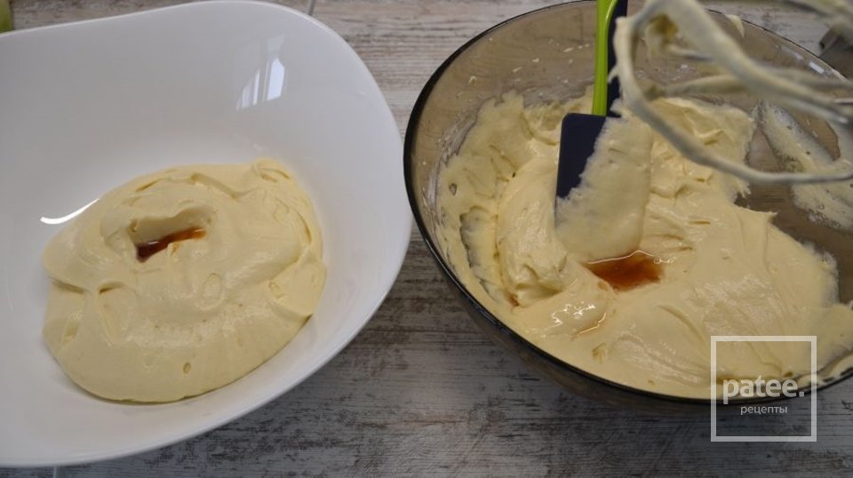 Двухцветный кекс с вишней - Шаг 7