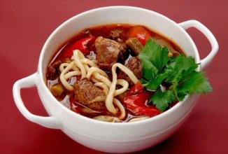 Лагман- узбекский густой суп.