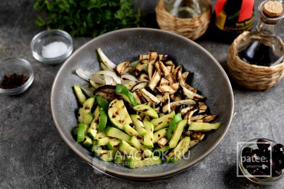 Теплый салат с говядиной и баклажанами 🥗 - Шаг 6